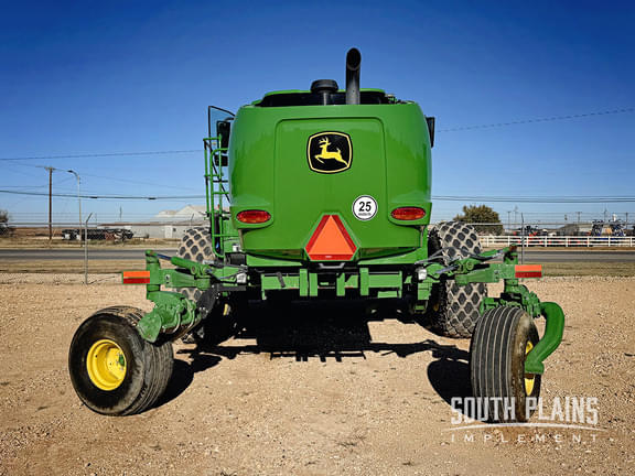 Image of John Deere W235R equipment image 3