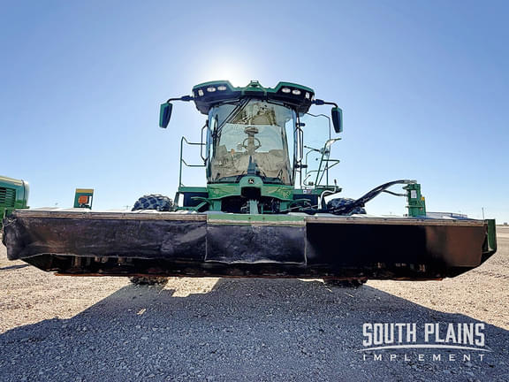 Image of John Deere W235R equipment image 2