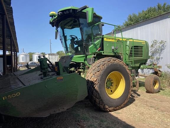 Image of John Deere W235R equipment image 4