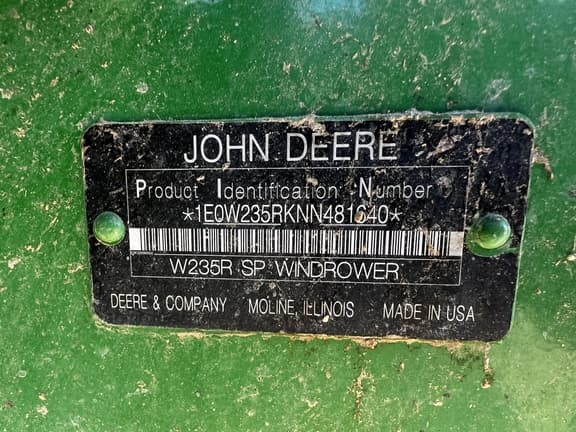 Image of John Deere W235R equipment image 4