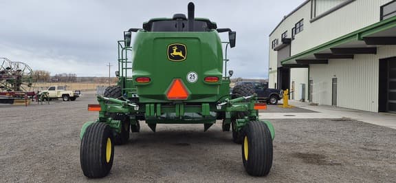 Image of John Deere W235R equipment image 3
