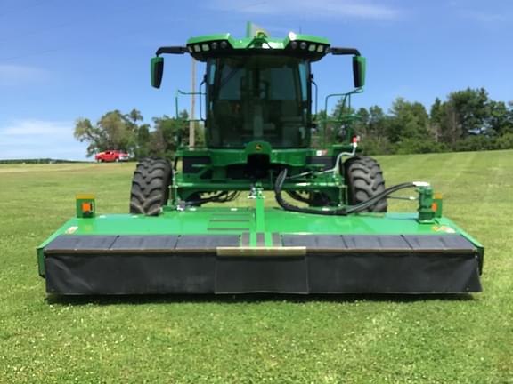 Image of John Deere W260 equipment image 1