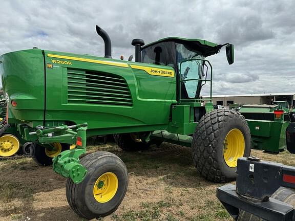 Image of John Deere W260R equipment image 4