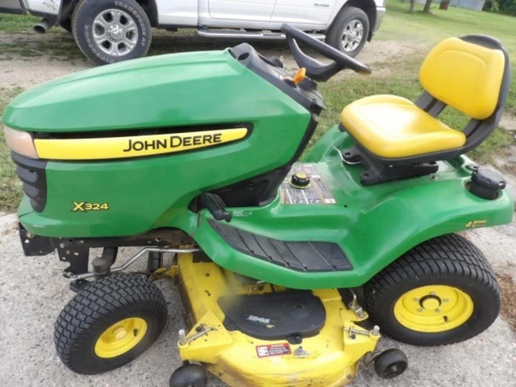Image of John Deere X324 Primary image