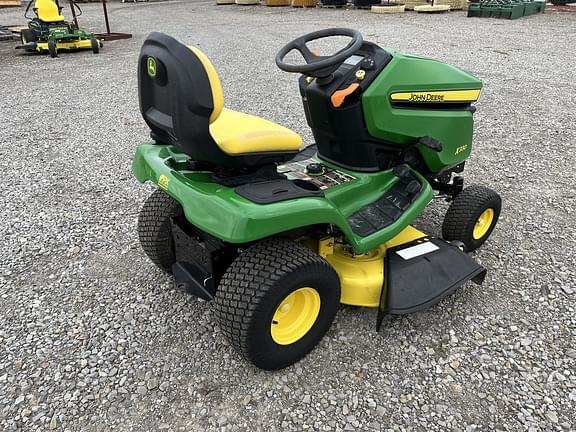 Image of John Deere X330 equipment image 2