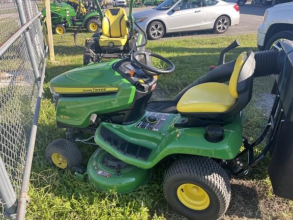 Image of John Deere X330 equipment image 1