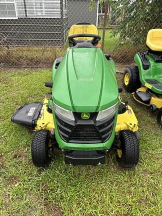 Image of John Deere X330 equipment image 2