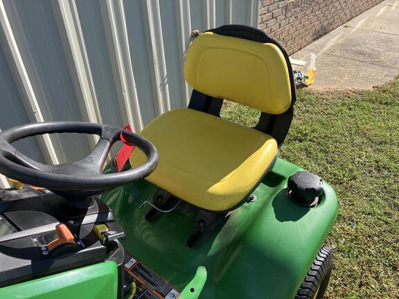 Image of John Deere X330 equipment image 3