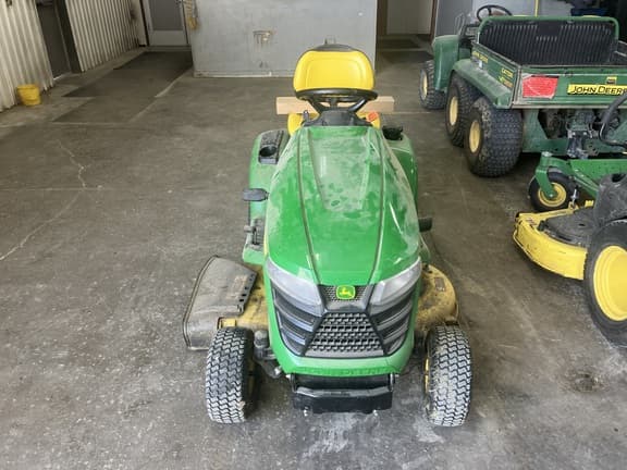 Image of John Deere X330 equipment image 2