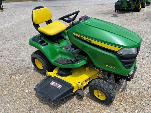 Image of John Deere X330 equipment image 1