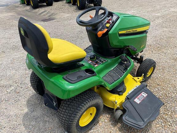 Image of John Deere X330 equipment image 3