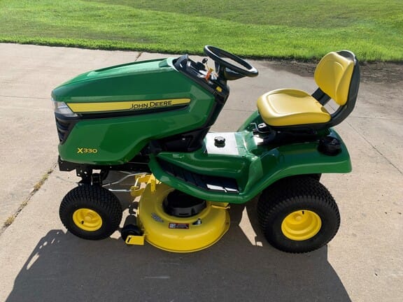 2022 John Deere X330 Image