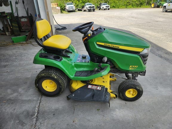 Main image John Deere X330