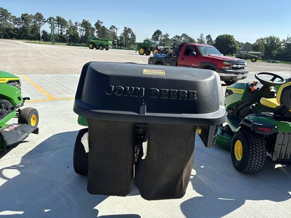 Image of John Deere X350 equipment image 4