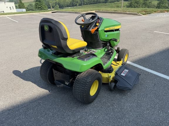 Image of John Deere X350 equipment image 3