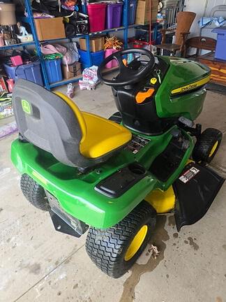 Image of John Deere X350 equipment image 3