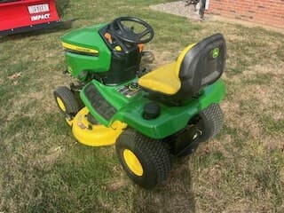Image of John Deere X350 equipment image 1