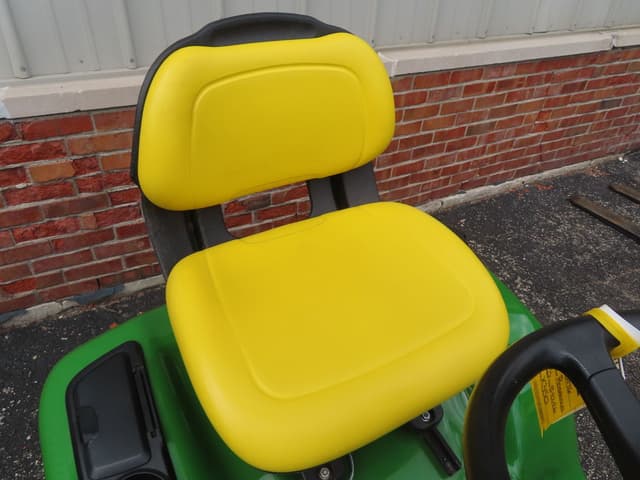 Image of John Deere X350 equipment image 4