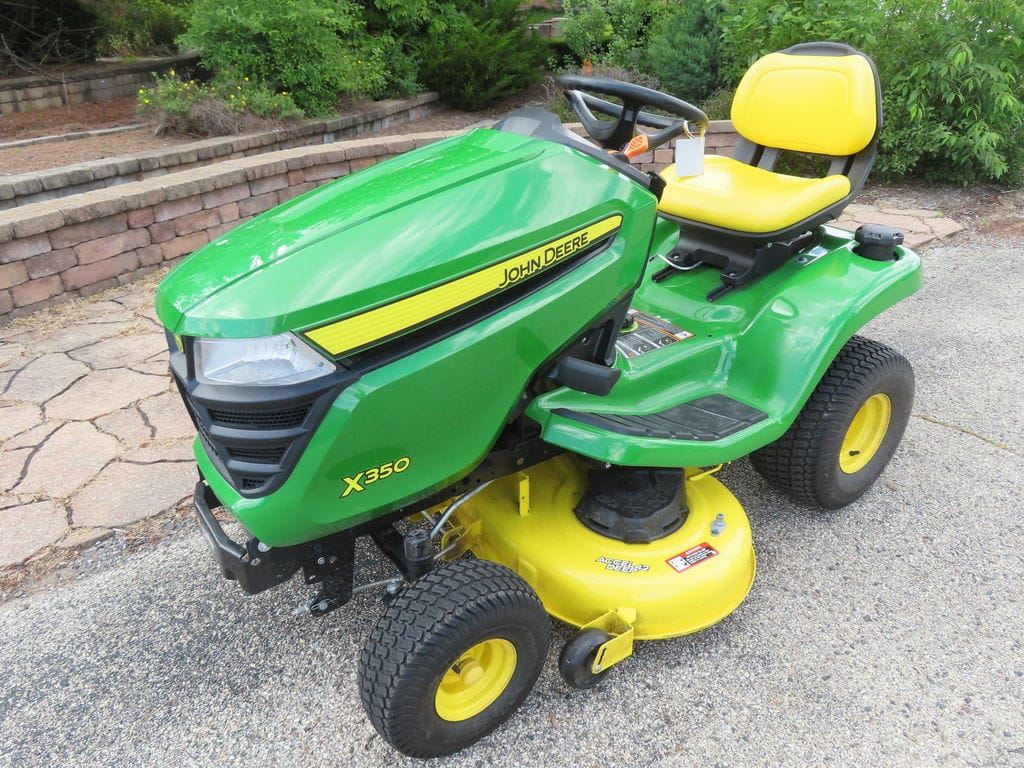 2022 John Deere X350 Equipment Image0