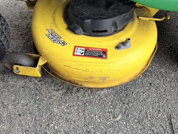 Image of John Deere X350 equipment image 3