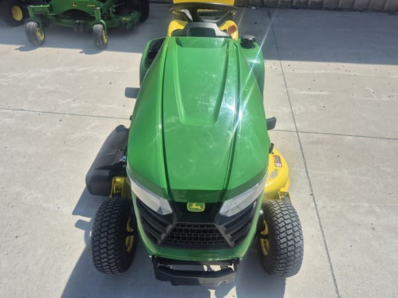 Image of John Deere X350 equipment image 1