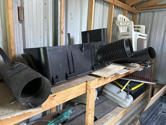 Image of John Deere X350 equipment image 4