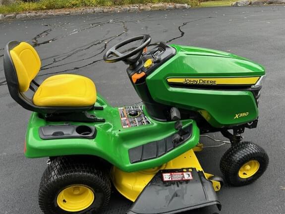 Image of John Deere X350 equipment image 3