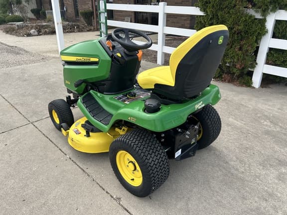 Image of John Deere X354 equipment image 1
