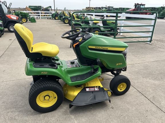 Image of John Deere X354 equipment image 4