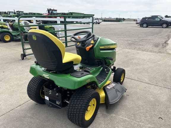 Image of John Deere X354 equipment image 3