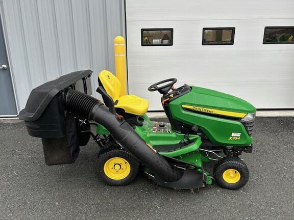2022 John Deere X354 Equipment Image0