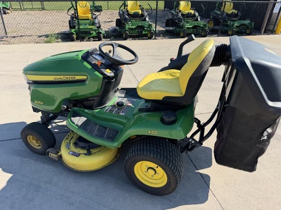 Image of John Deere X354 equipment image 2