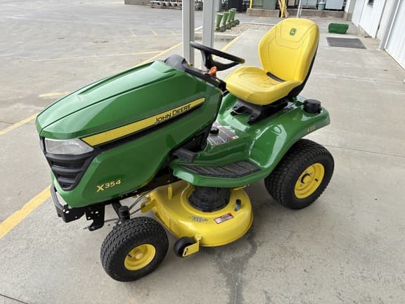 Image of John Deere X354 equipment image 1
