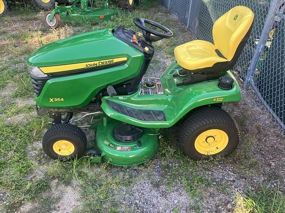 Image of John Deere X354 equipment image 1