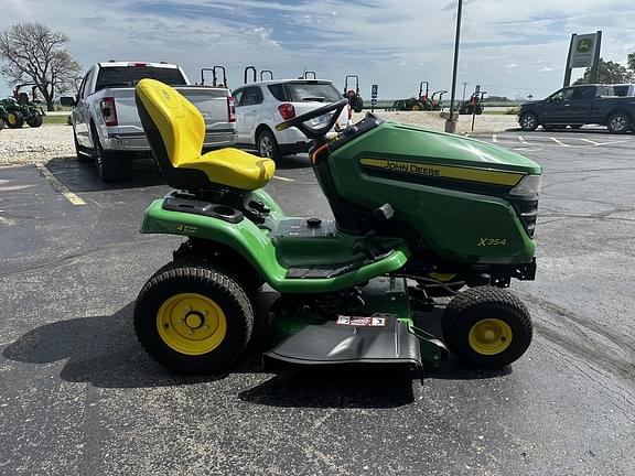 Image of John Deere X354 equipment image 4