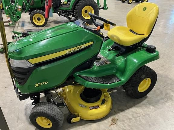 Image of John Deere X370 Primary image