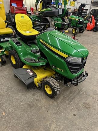 Image of John Deere X370 equipment image 1