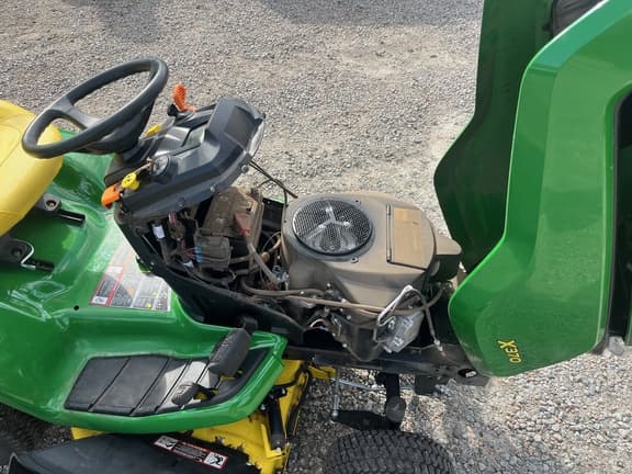 Image of John Deere X370 equipment image 2