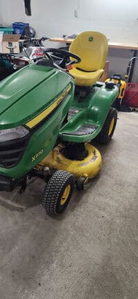 Image of John Deere X370 equipment image 2
