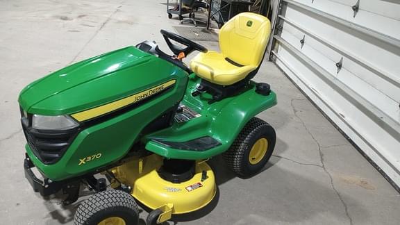 Image of John Deere X370 Primary image