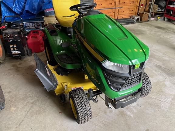 Image of John Deere X380 equipment image 2