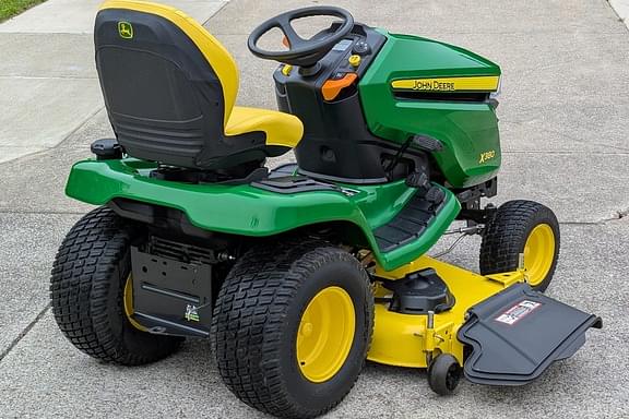 Image of John Deere X380 equipment image 3