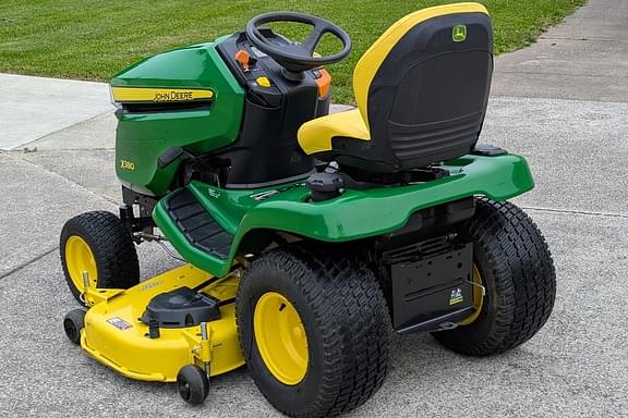 Image of John Deere X380 equipment image 2