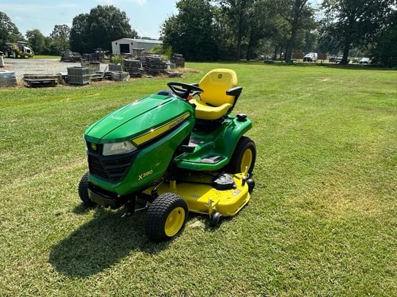 2022 John Deere X380 Equipment Image0