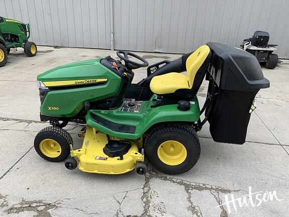 Image of John Deere X380 equipment image 1