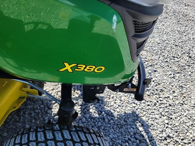Image of John Deere X380 equipment image 3