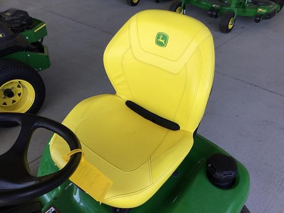 Image of John Deere X380 equipment image 2