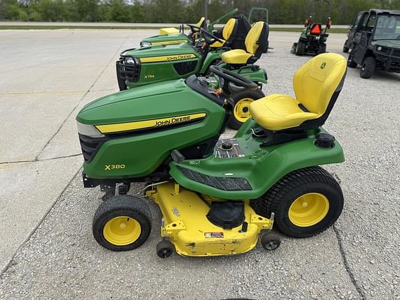Image of John Deere X380 equipment image 1