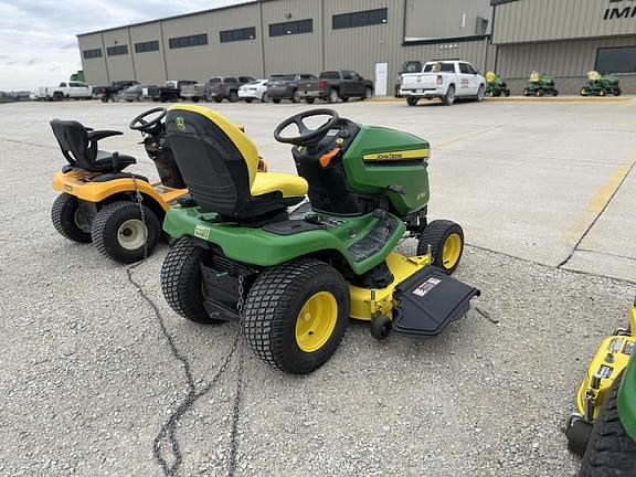Image of John Deere X380 equipment image 4