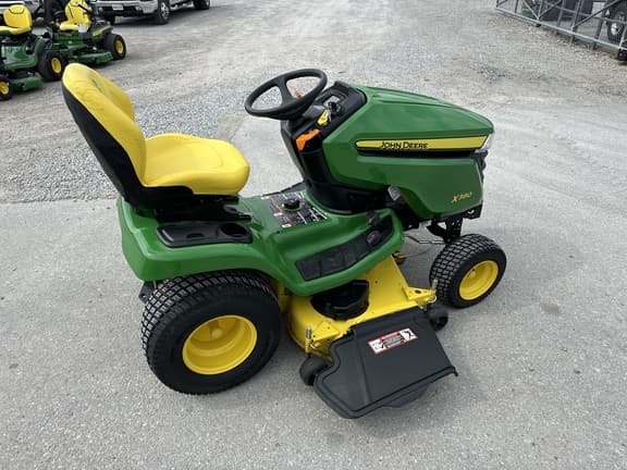 Image of John Deere X380 equipment image 1